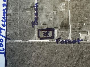 N Beech Ave, Walkerton, IN 46574