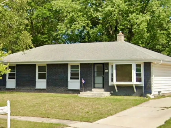 1616 Randy CIRCLE, Port Washington, WI 53074