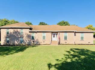 1000 Lake Rise Pl, Gallatin, TN 37066
