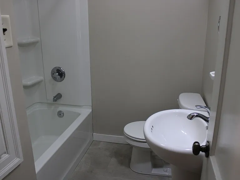 Thurston 812-814 — Photo 8
