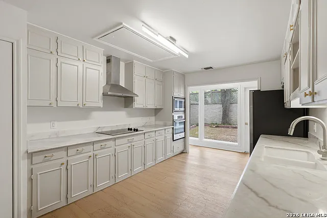 484 E Olmos Dr — Photo 11