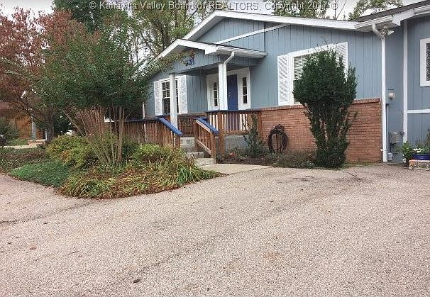 1st image of 138 Woodbridge Dr