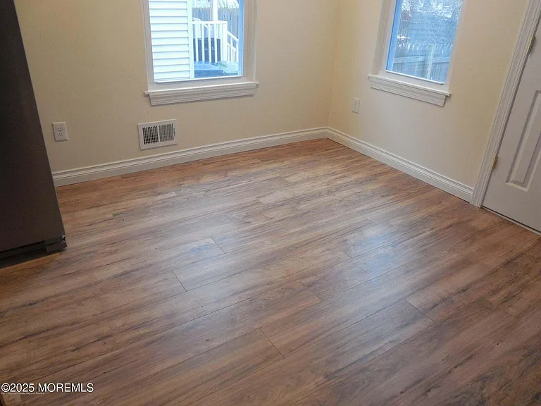 538 Myrtle Ave — Photo 7