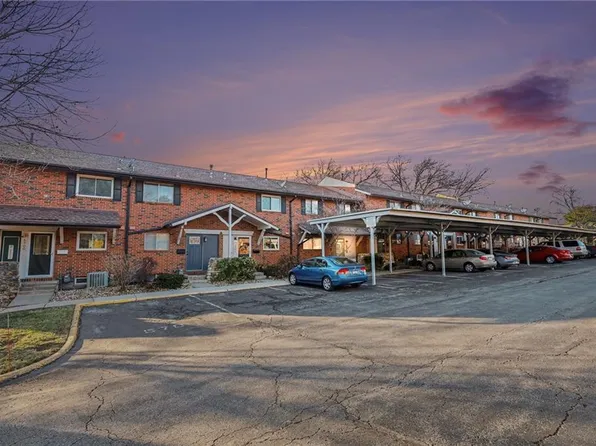 5706 W 97th St, Overland Park, KS 66207