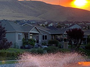421 Lakerose Loop, Richland, WA 99352