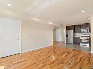 135 Congress St #1, Newark, NJ 07105