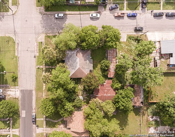 1st image of 1003 Essex St