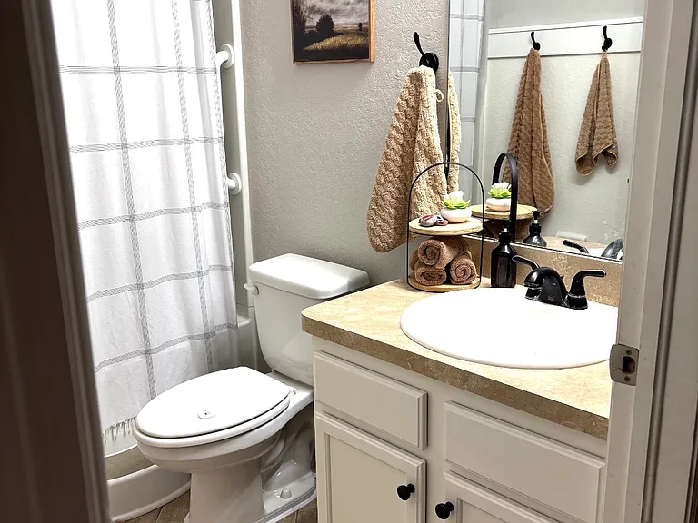 1621 Taylor Landing Dr — Photo 19
