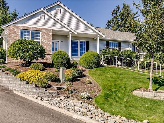 2nd image of 5004 70th Avenue Ct W