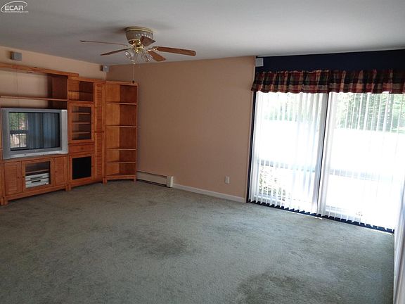 5th image of 5153 Green Arbor Dr