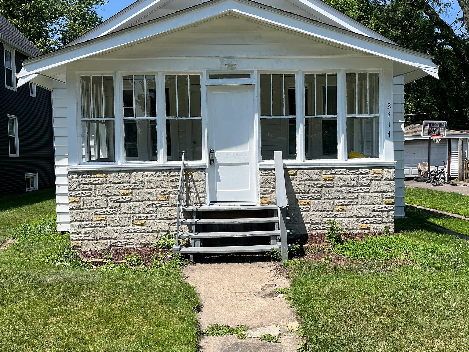 2 bed, 732 sqft, $1,850 — Photo 1