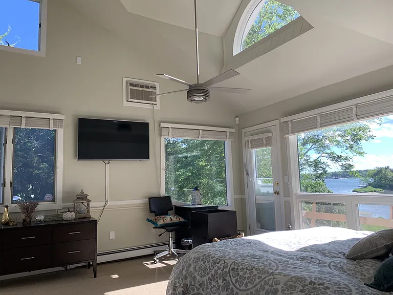 42 Towd Point Rd — Photo 9