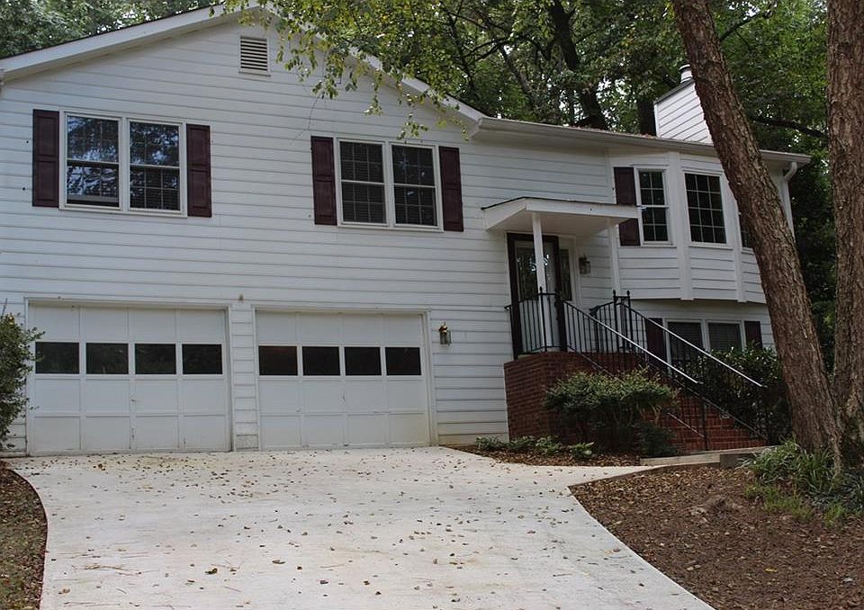 1st image of 147 Kettlewood Dr