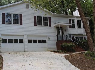 147 Kettlewood Dr, Lilburn, GA 30047