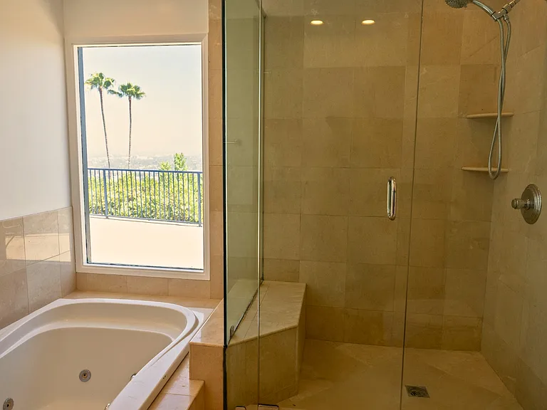 3710 Glenridge Dr — Photo 18