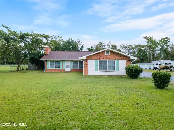 2389 Whichards Beach Road, Chocowinity, NC 27817