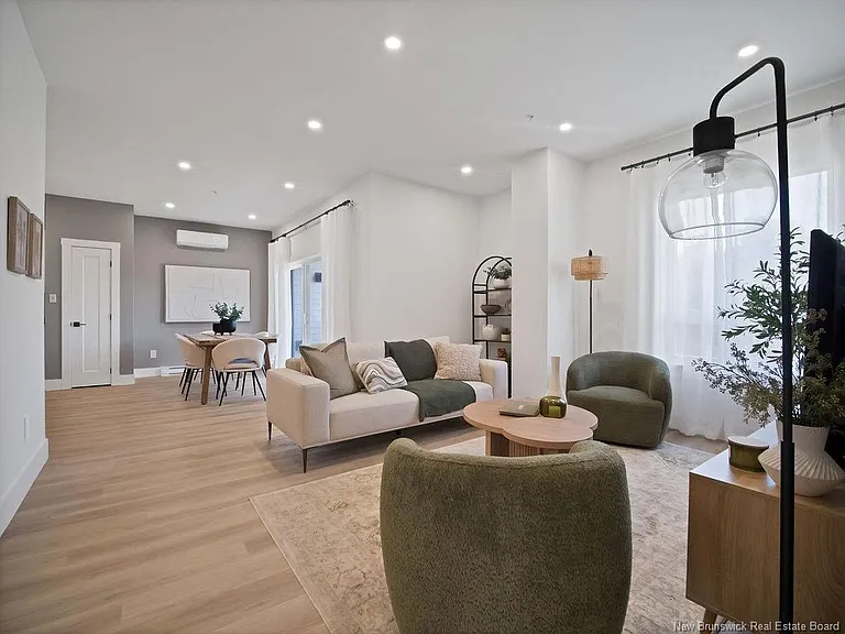 1333 Main St #305 — Photo 5