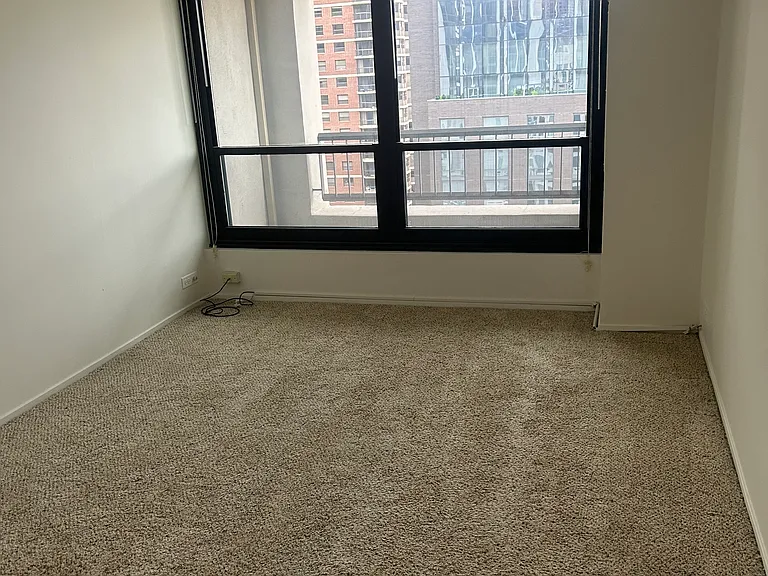 1030 N State St #14C — Photo 7