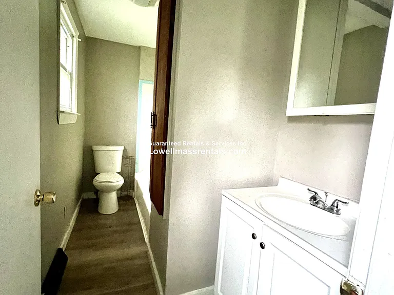 141 Alma St — Photo 14