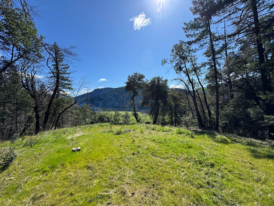 1st image of 1330 Salyer Loop Rd