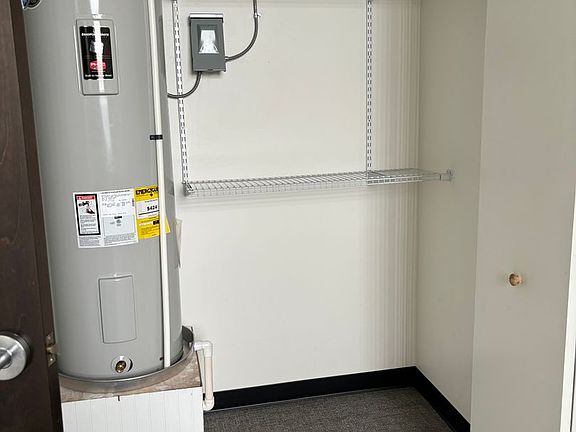 4th image of 23 N Summit St #406