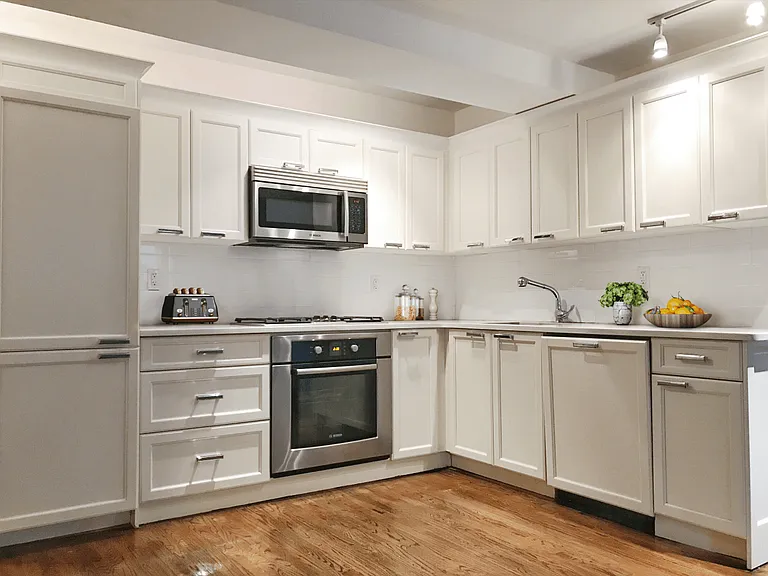 752 W End Ave #7G — Photo 3