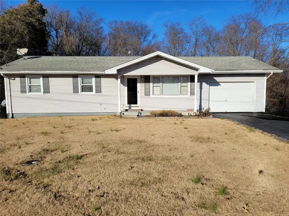 1217 Cole Place Rd, Chester, IL 62233
