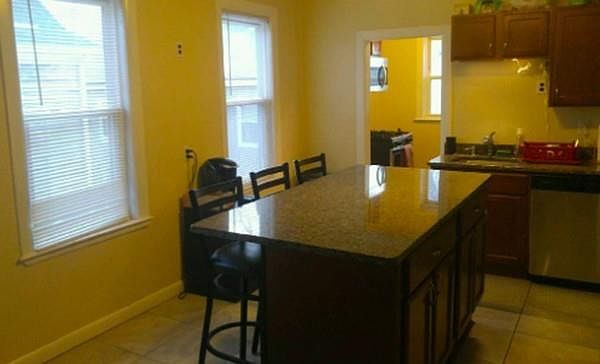 2nd image of 195 Adams St #00