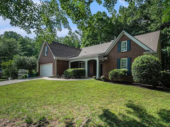 2063 Willow Chase Ct, Tucker, GA 30084