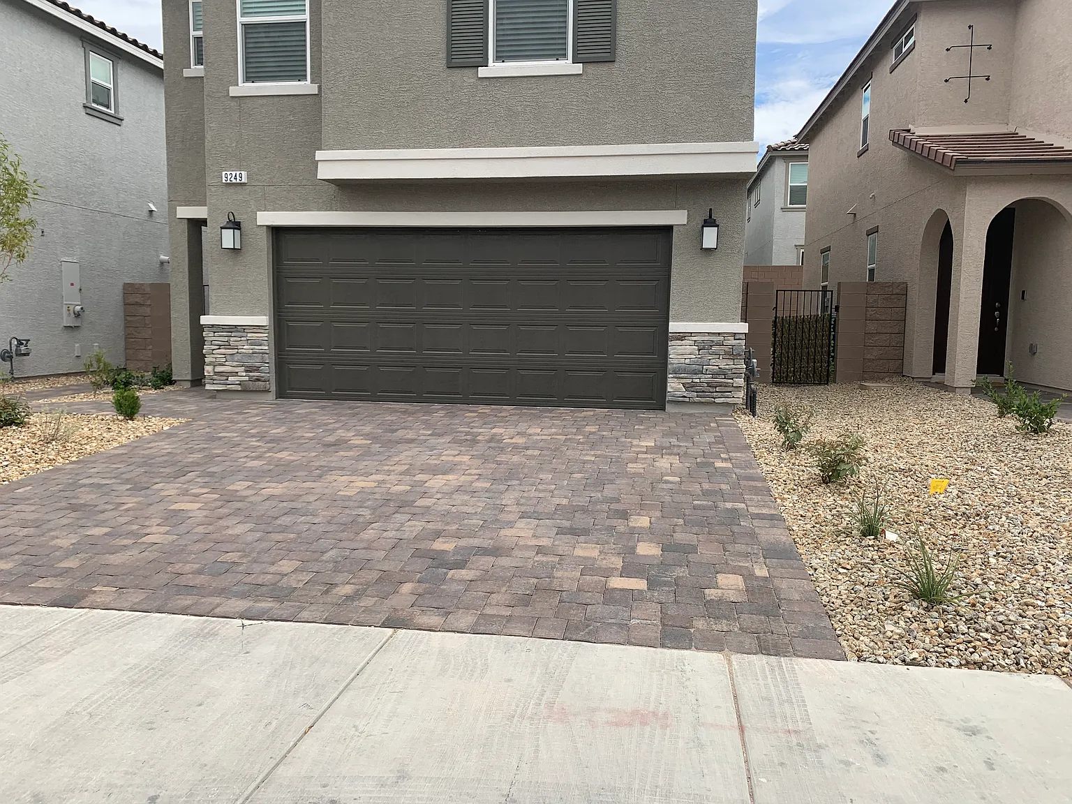 3 bed, 2.5 bath, 2069 sqft, $2,650 — Photo 3
