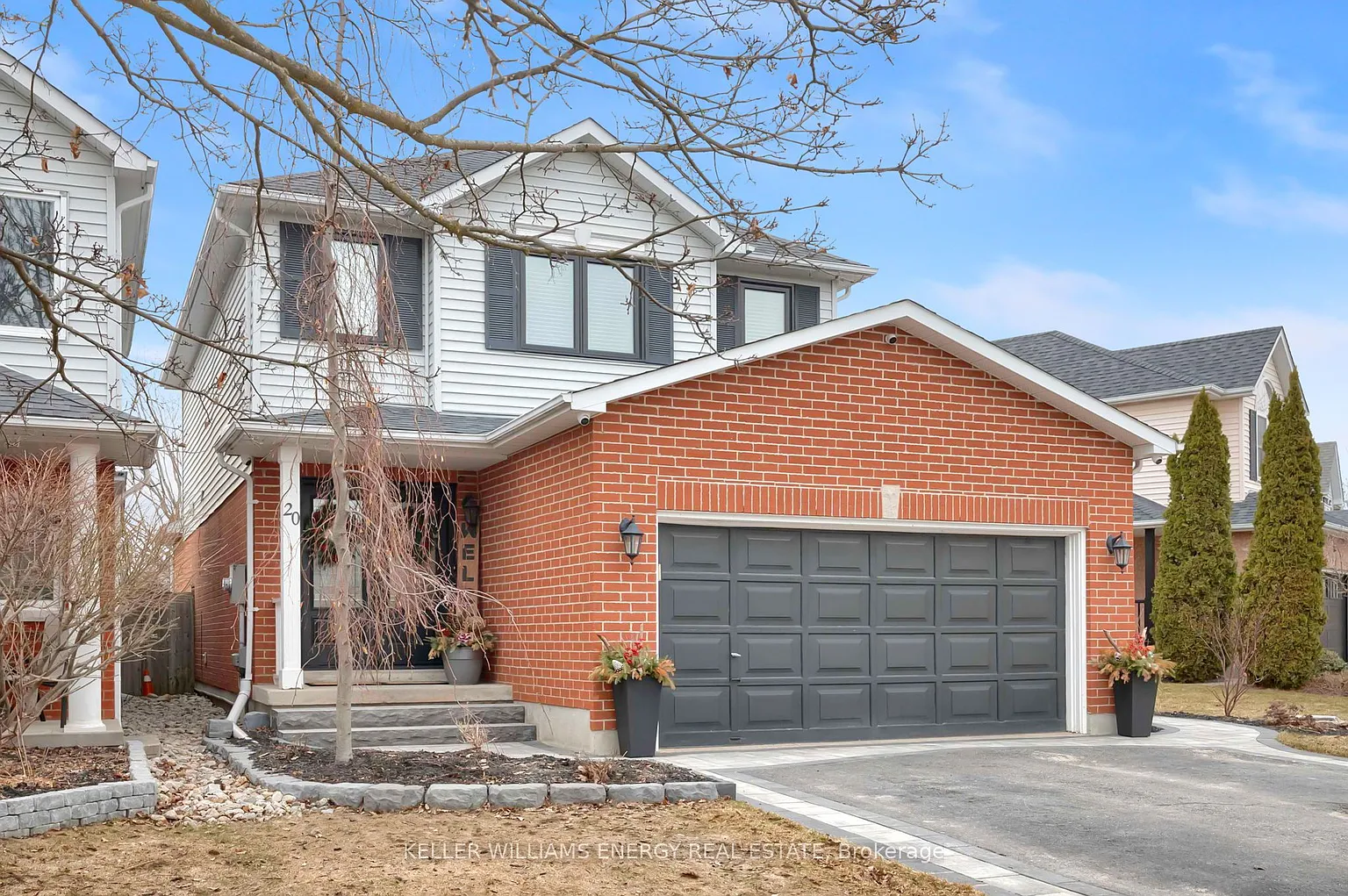 20 Hearthstone Cres photo 1