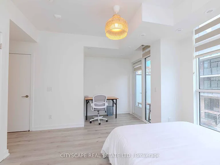 871 Sheppard Ave W #46 — Photo 28