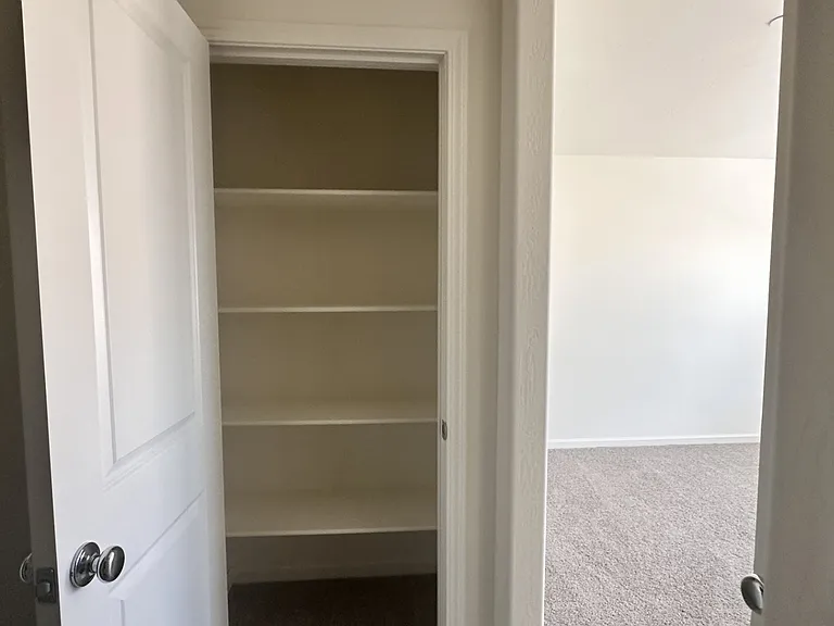651 Skyler Ln — Photo 18