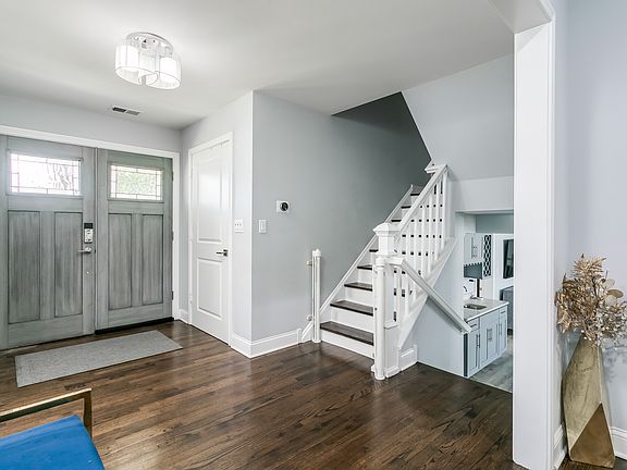 4th image of 7800 Luna Ave