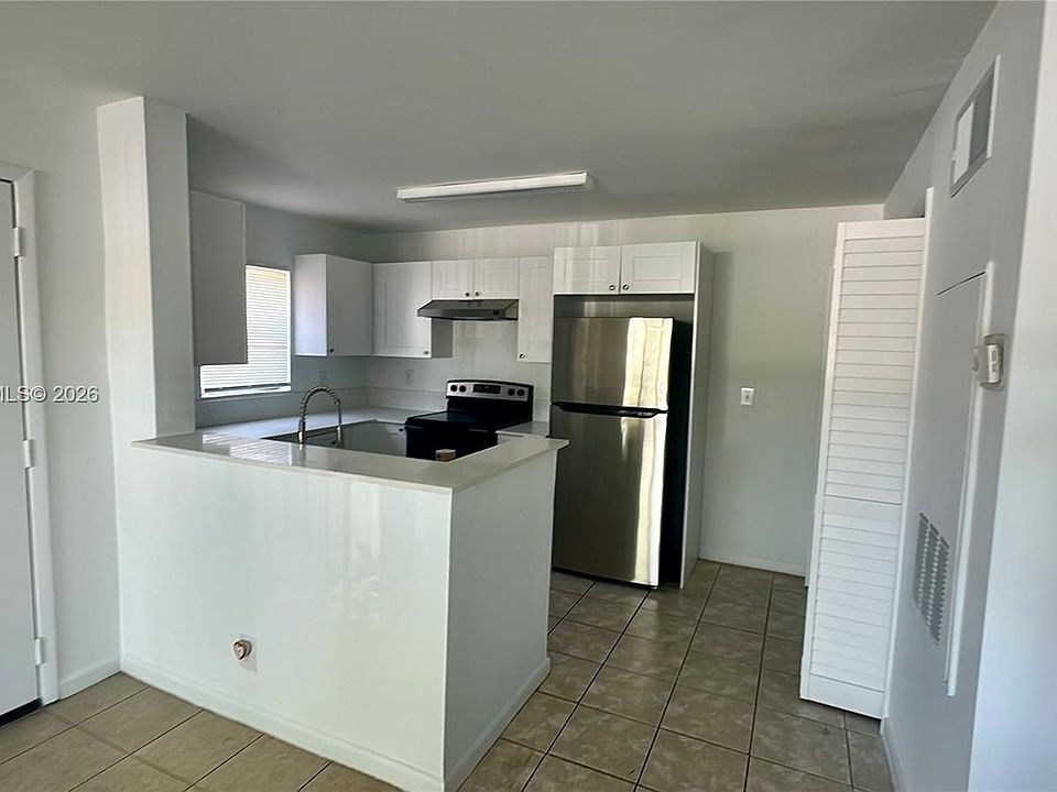 1st image of 4096 N Pine Island Rd APT 2112