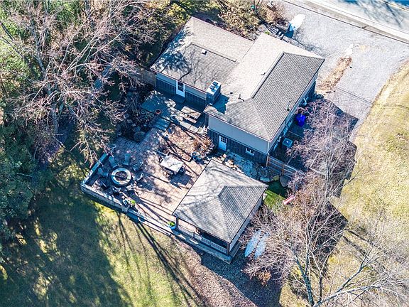 2nd image of 469 Mars Valencia Rd