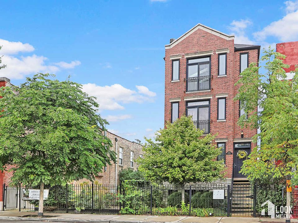 1st image of 2526 W Warren Blvd #3
