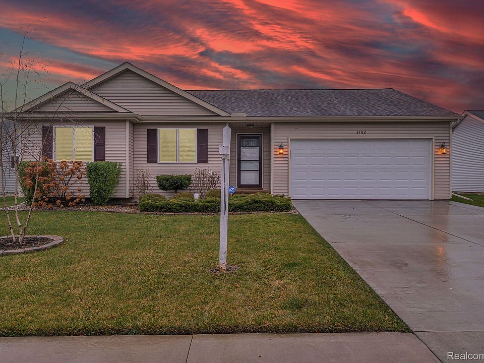 1st image of 3182 Dahlia Dr