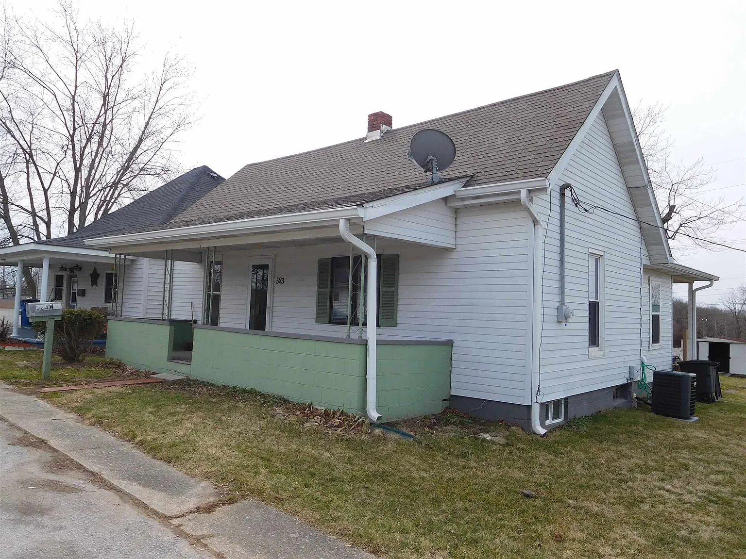 523 W St photo 1