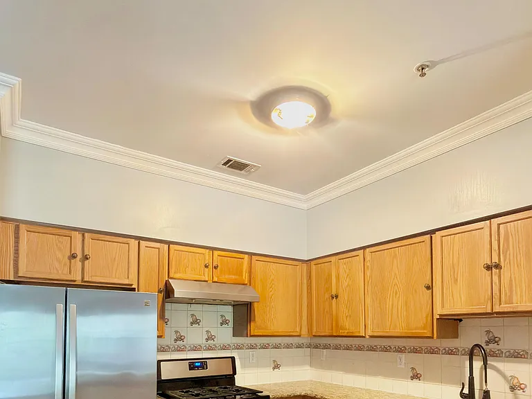 914 Del Negro Ct — Photo 10