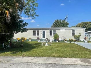 130 NW 218th Way, Pembroke Pines, FL 33029