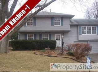 9811 Redman Ave, Omaha, NE 68134
