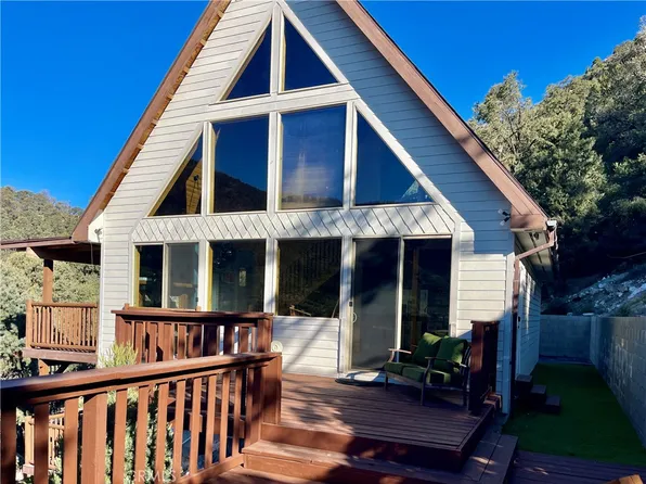 3821 N End Dr, Frazier Park, CA 93225