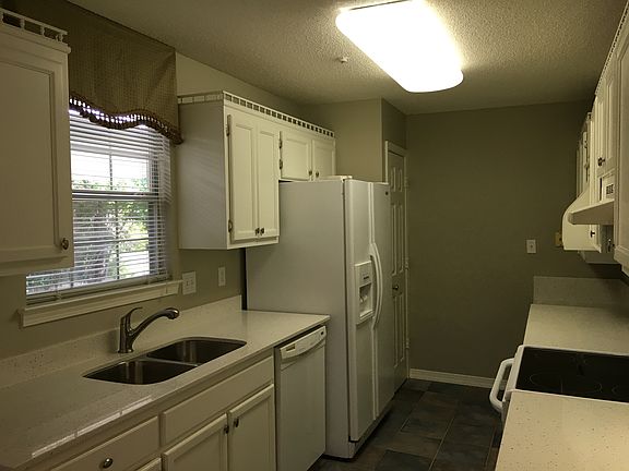 4th image of 1617 Stillwater Dr