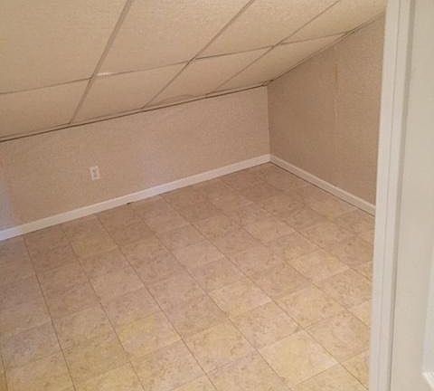 2nd image of 507 Carriage Dr