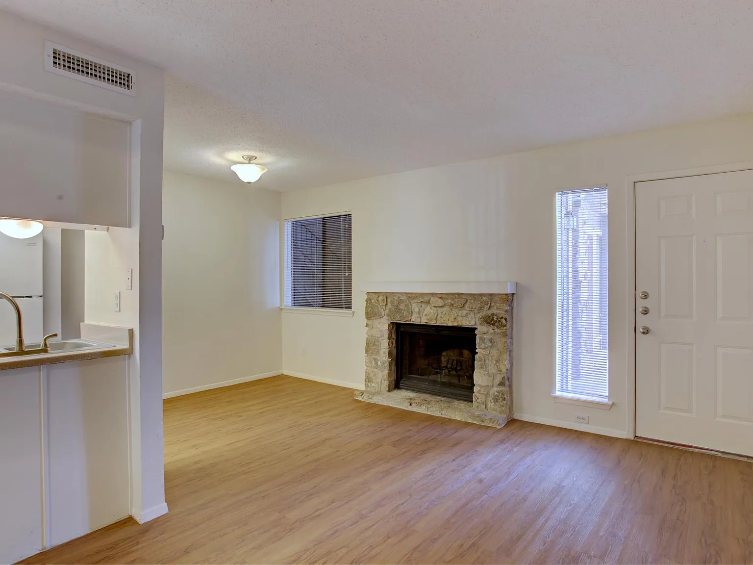 1 bed, 509 sqft, $795 — Photo 2