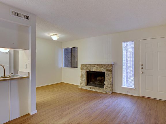 2nd image of 9079 Jollyville Rd APT 103