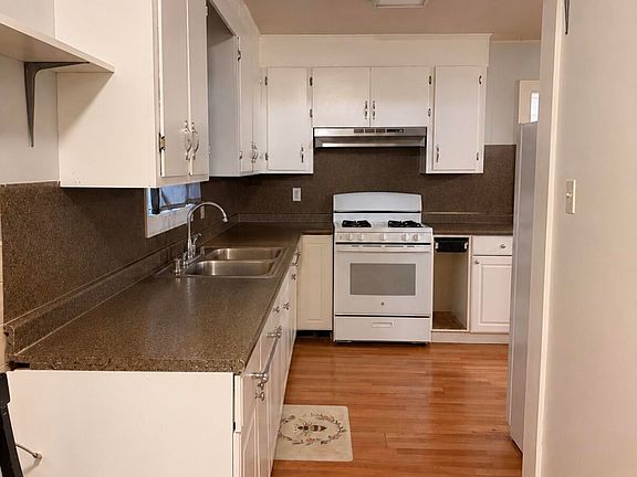 4th image of 119 Shivers St