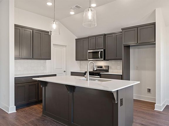 7th image of this home