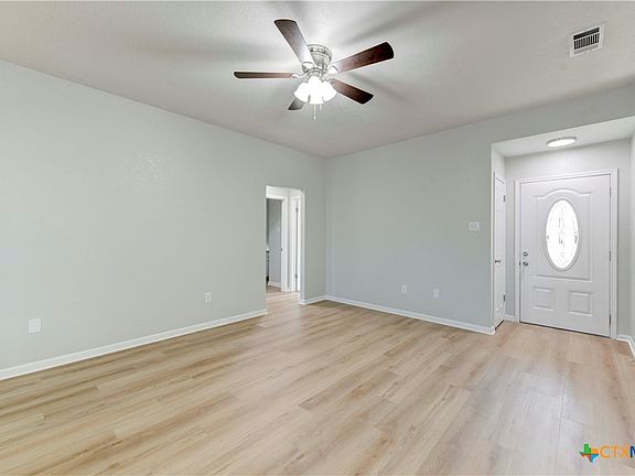 4th image of 4601 Bluestem Ln